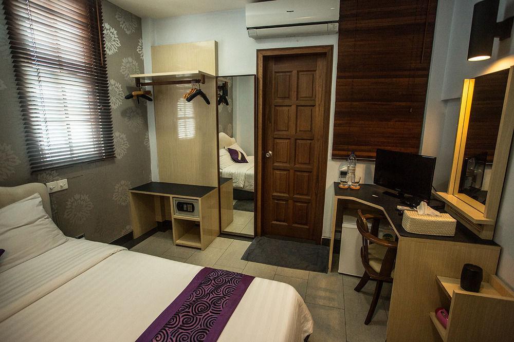 Lvis Boutique Hotell Malé Exteriör bild
