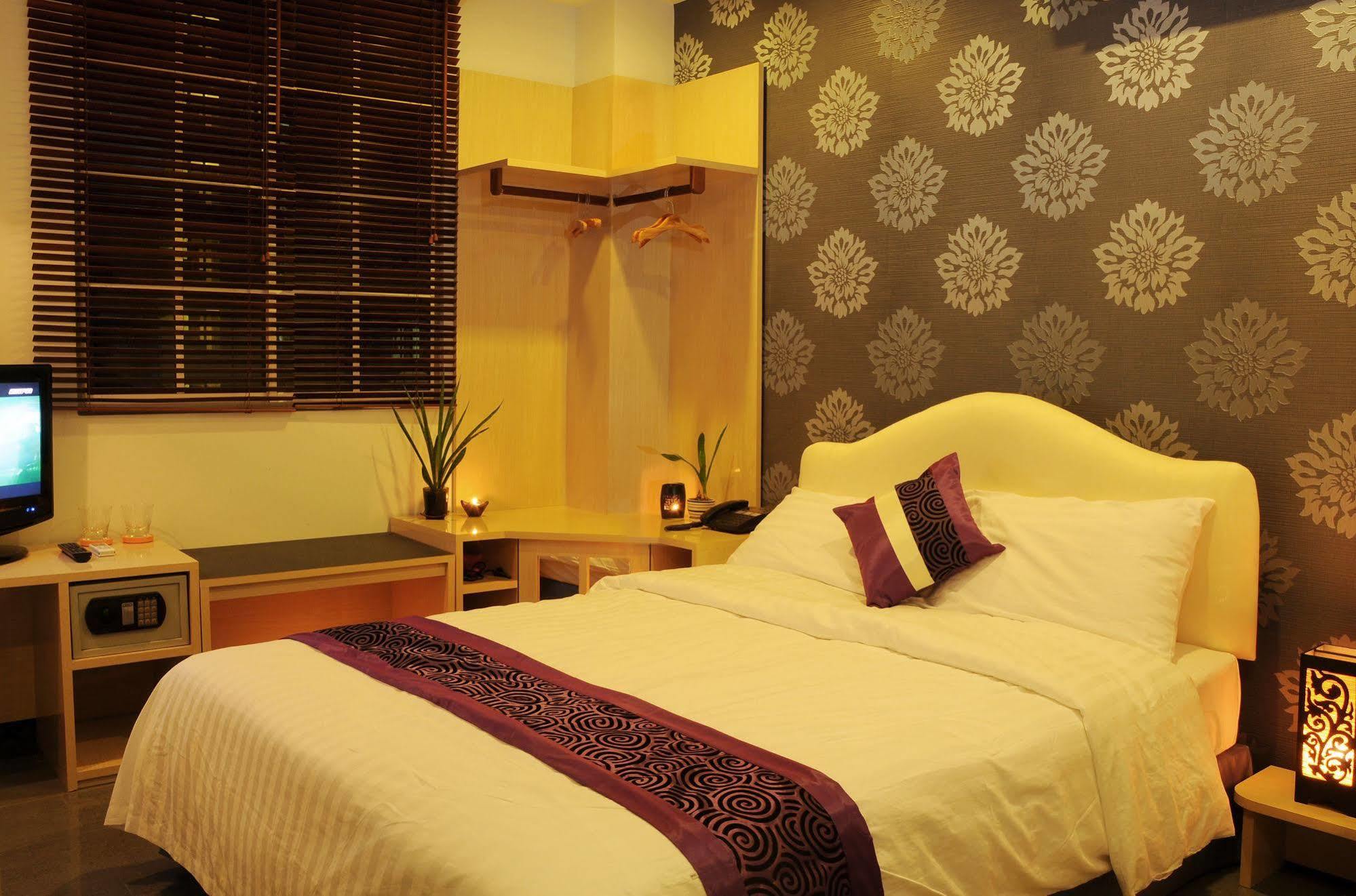 Lvis Boutique Hotell Malé Exteriör bild